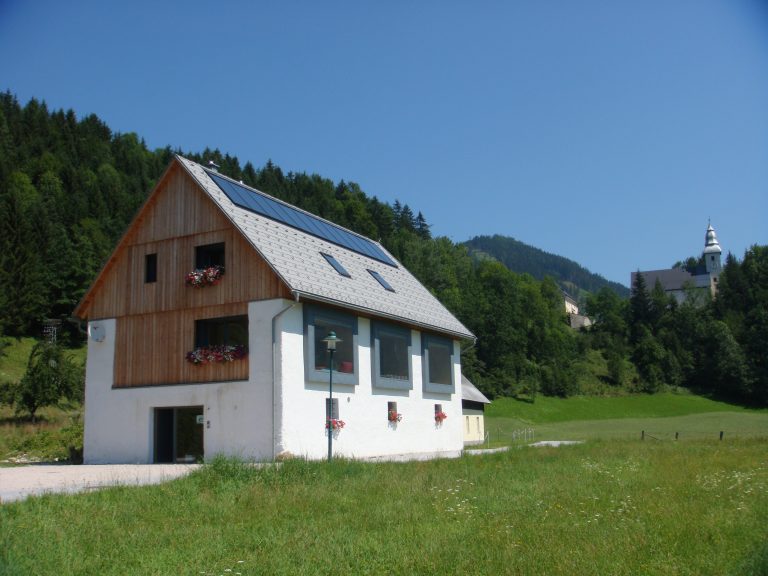 Palfau (Lower Austria): Conversion of a barn into a vacation apartment and gallery